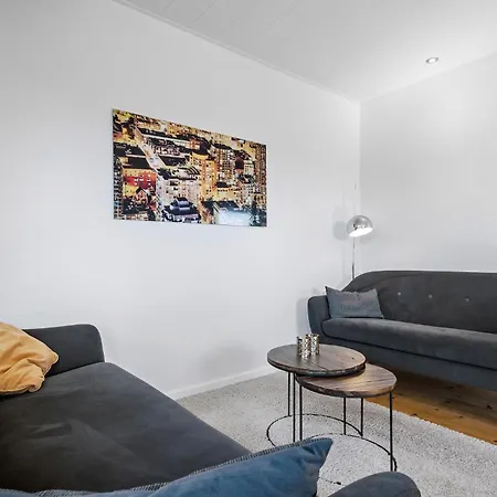 2 Bedroom Amazing In Holiday home *