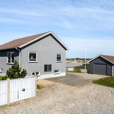 2 Bedroom Amazing In Ringkobing